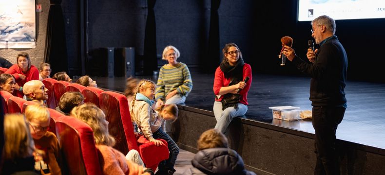 Projection de "Géniales !" en présence d'Augusto Zanovello, réalisateur - Photo : HIVERNAL FESTIVAL/B. AGUIRRE